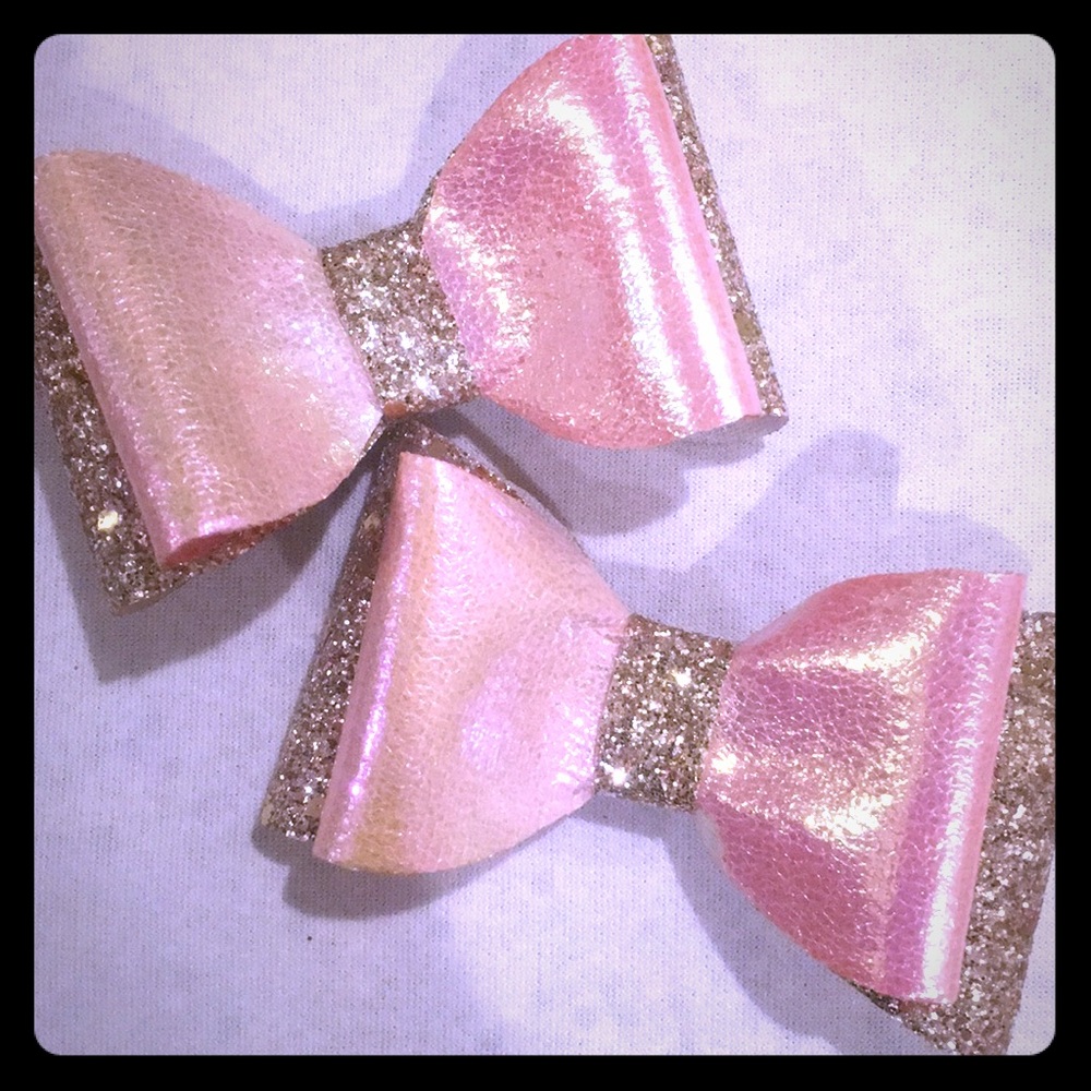 🎀$3 each or 5 for both🎀